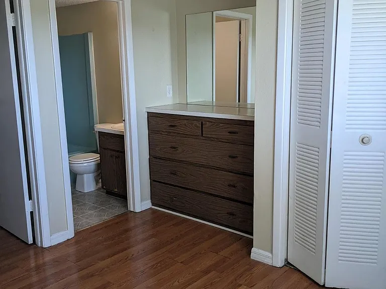 4809 Grand Blvd #15 — Photo 7