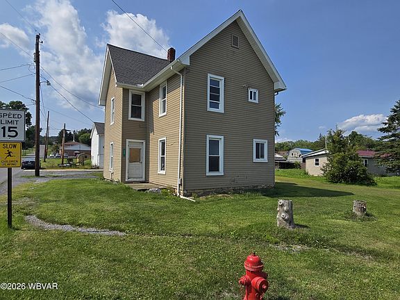 2nd image of 122 Lafayette St