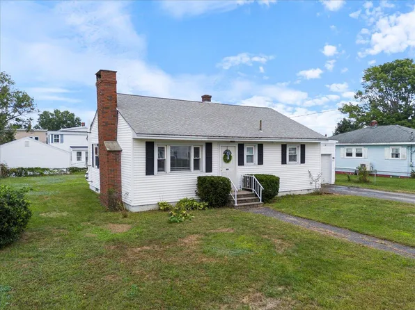 27 Herring Avenue Extension, Biddeford, ME 04005