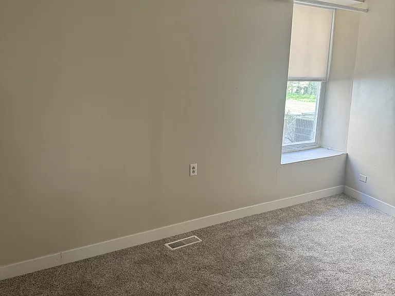 314 Randolph St E #104 — Photo 12