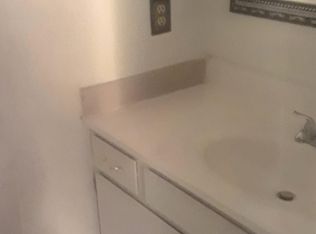 8441 Heights Rd NE APT B, Albuquerque, NM 87111