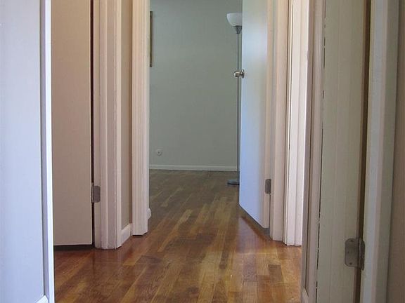 5th image of 2721 Lexington Blvd