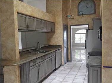 5th image of 895 Inverry Dr