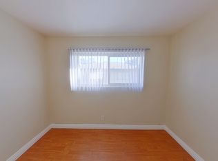 512 N Circle Dr #4, Las Vegas, NV 89101