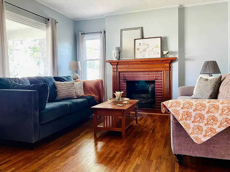 925 S Rotherwood Ave — Photo 4