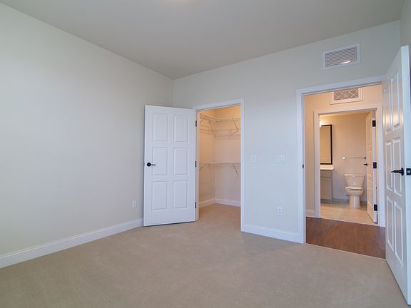 Main Street Bedroom 1
