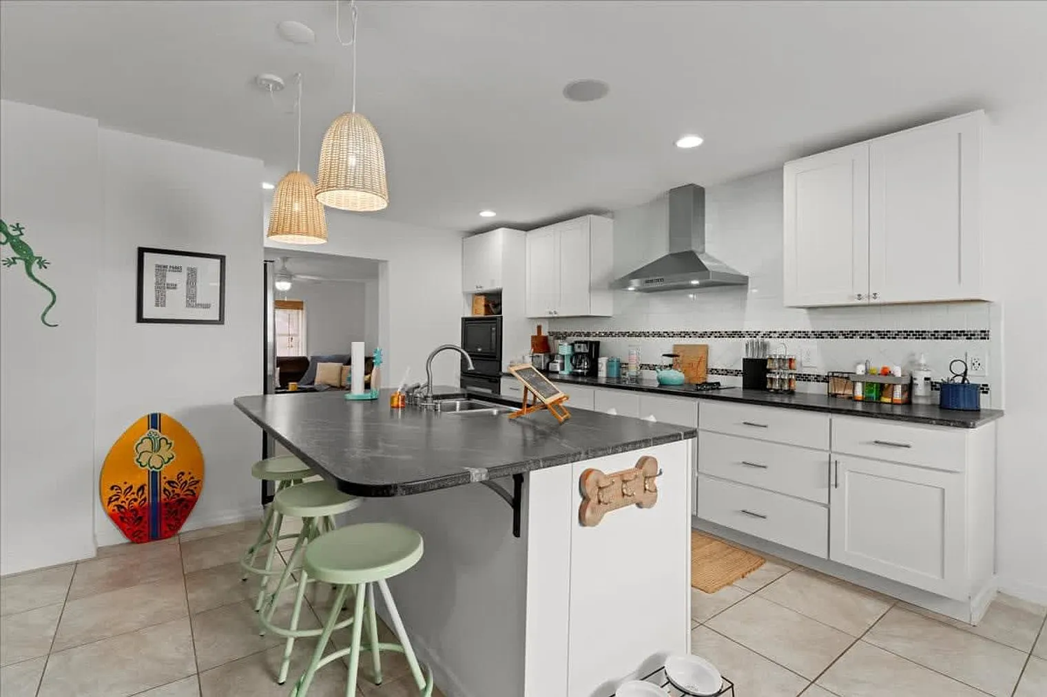 3 bed, 3.0 bath, $3,761 — Photo 3