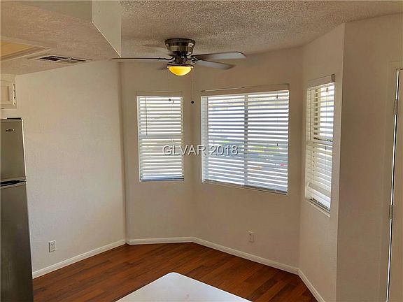 5th image of 920 Rockview Dr Unit 202