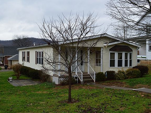 2nd image of 726 5th St