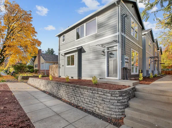 8515 SE Yamhill St, Portland, OR 97216
