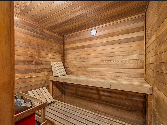 3rd image of 10501 8th Ave NE APT 112