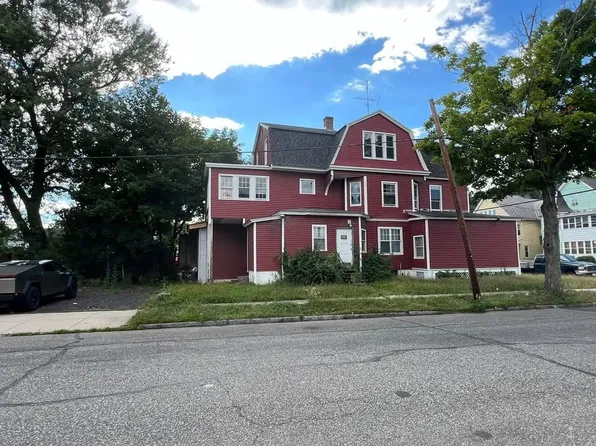 1412 Dwight St, Holyoke, MA 01040