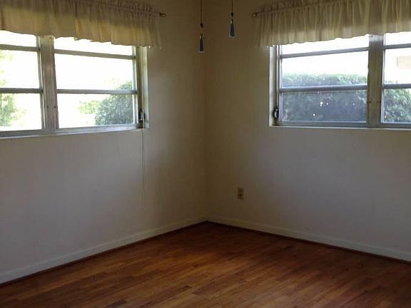 4th image of 4011 Hargill Dr
