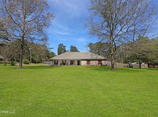 102 Pinedale Rd, Terry, MS 39170