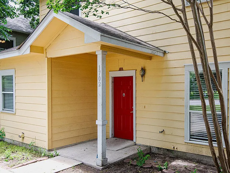 1702 Singleton Ave #A — Photo 5