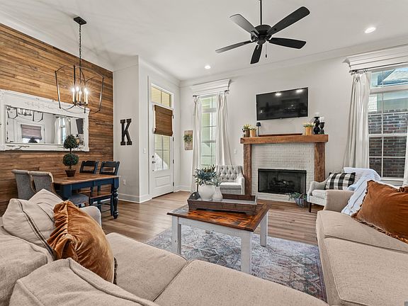 4th image of 13374 Virage Ct