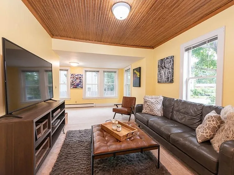 4 Elm St #1 — Photo 2