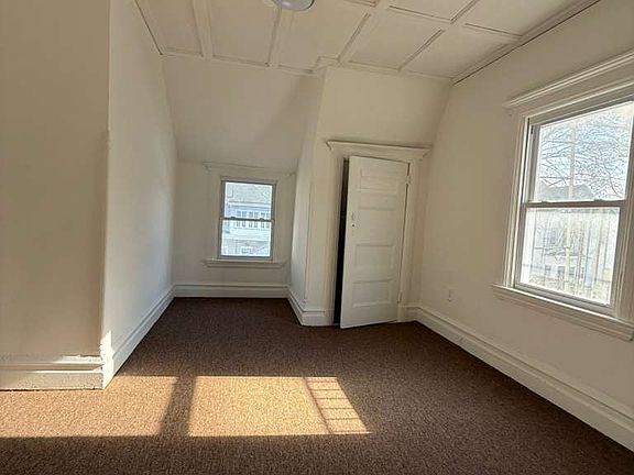 2nd image of 681 E 28th St Floor 2