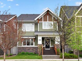 11 E Dieppe Dr SW, Calgary, AB T3E 7A6