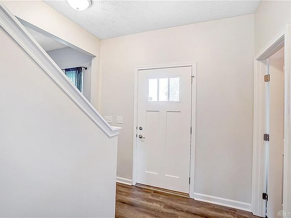 3rd image of 1685 Elm Brook Trl