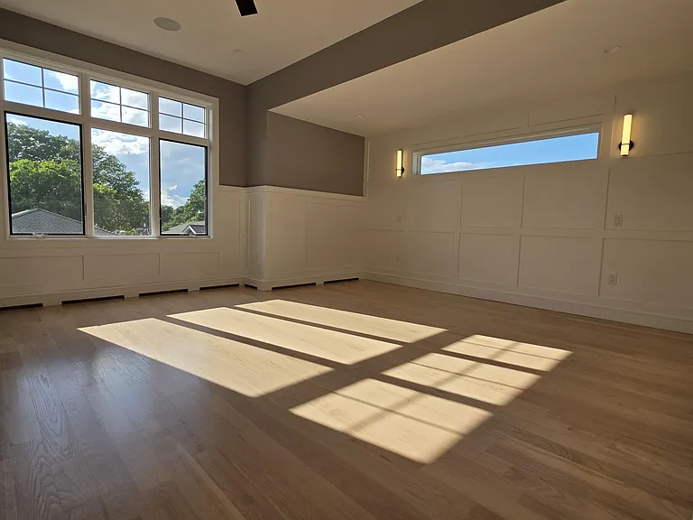 1047B Anderson Ave — Photo 9