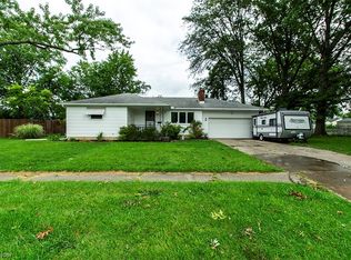 203 Belmont Ave, Elyria, OH 44035