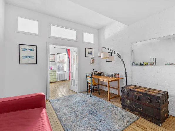 498 West 55th Street image 1 of 6