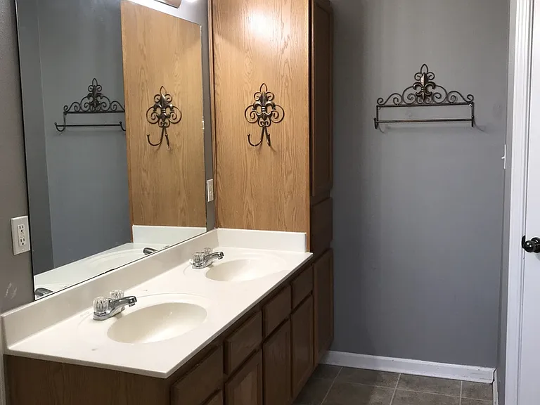 11342 Woodlore Ave — Photo 16