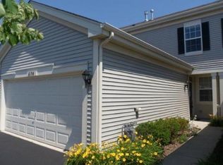 674 W Jonathan Dr, Round Lake, IL 60073