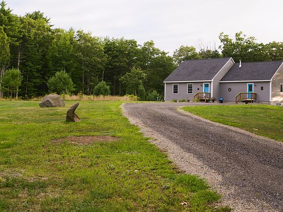 2nd image of 1060 West Road