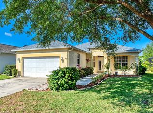 472 Crossfield Cir, Naples, FL 34104