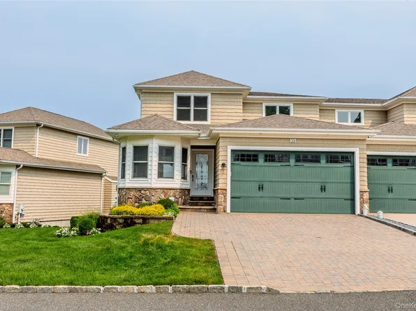 35 Theresa Lane, Port Jefferson, NY 11777