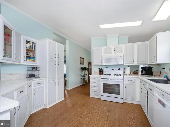 902 Jonathan Dr #902, Dover, DE 19901