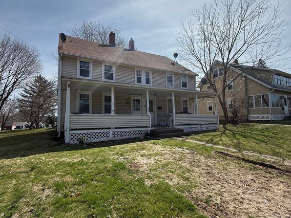 633 Main St