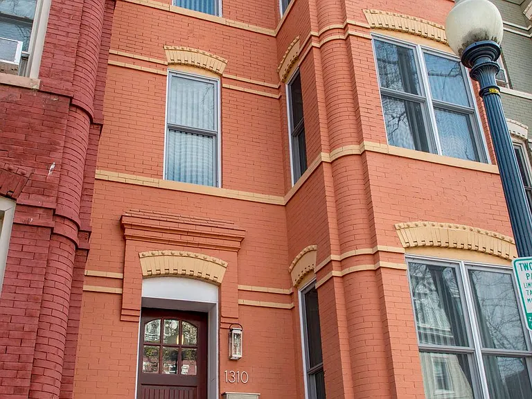 1310 Riggs St NW — Photo 2
