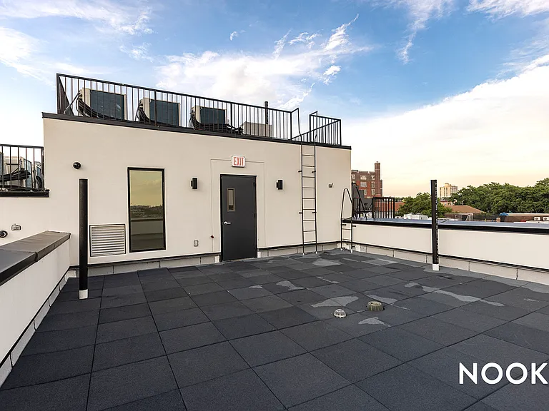 589 Knickerbocker Ave #2B — Photo 6