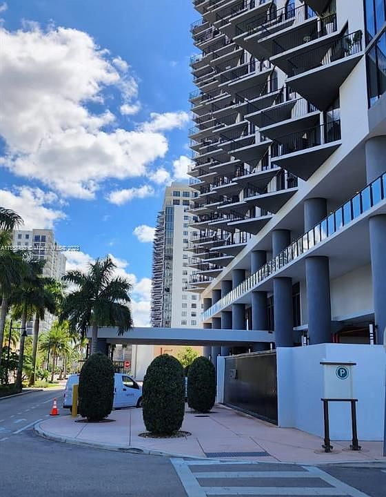 1st image of 5300 Paseo Dr #710