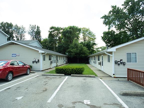 2nd image of 304 E 20th St #3043