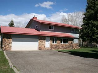 571 Fairway Ln, Gunnison, CO 81230