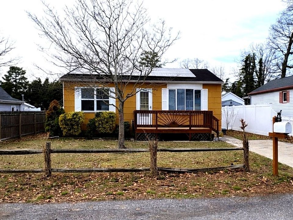 1st image of 26 Adelphia Rd