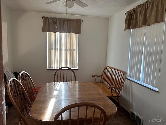 5th image of 64 Brookwood Ave APT 10