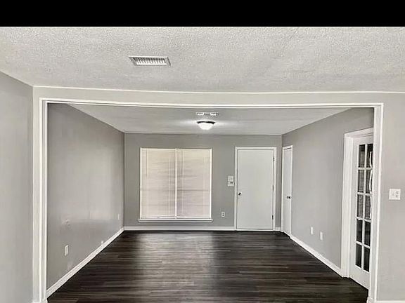 2nd image of 1008 Patricia Dr