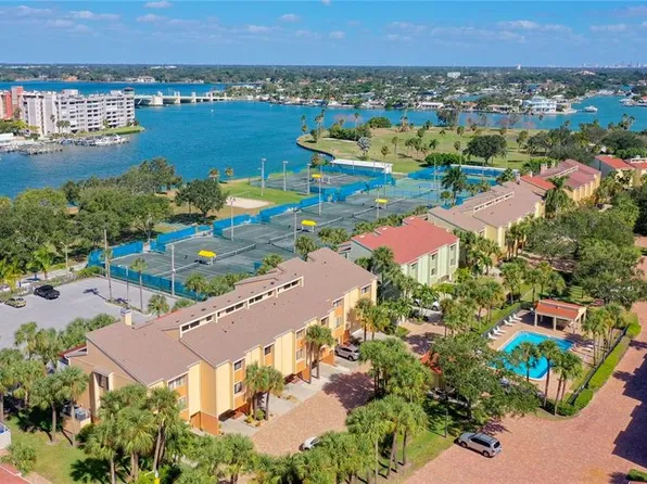 428 Sandy Hook Rd, Treasure Island, FL 33706