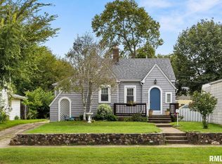 1244 S 4th St, Pekin, IL
