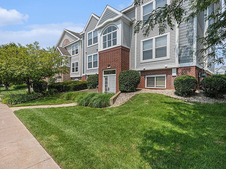 Gull Prairie/Gull Run Apartments and Townhomes — Photo 77