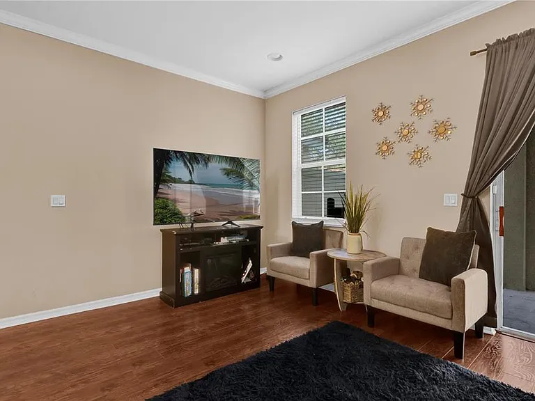 5150 Fiorella Ln — Photo 9