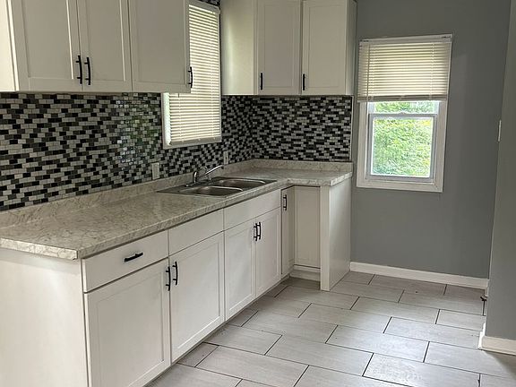 2nd image of 11414 Mettetal St