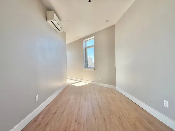 1132 Broadway image 5 of 8