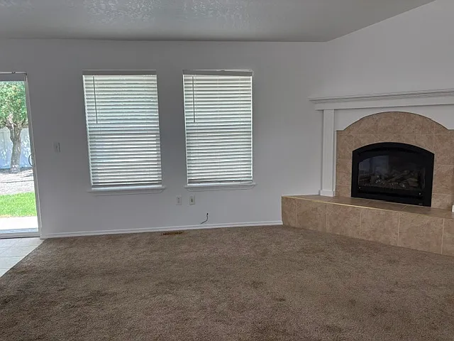 1256 W Edgewood Cir — Photo 6