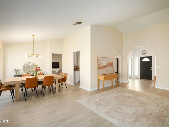 4102 E SIESTA Lane, Phoenix, AZ 85050